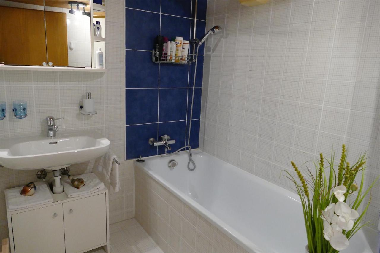 Freihof Embrach Bed & Breakfast ภายนอก รูปภาพ