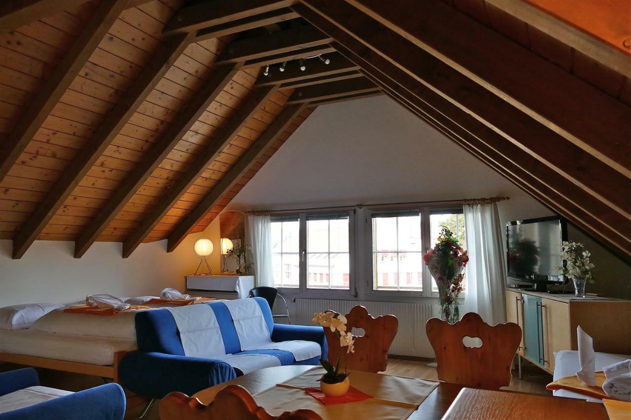 Freihof Embrach Bed & Breakfast ภายนอก รูปภาพ